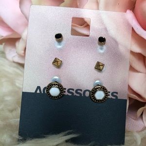 Old Navy Earring Set